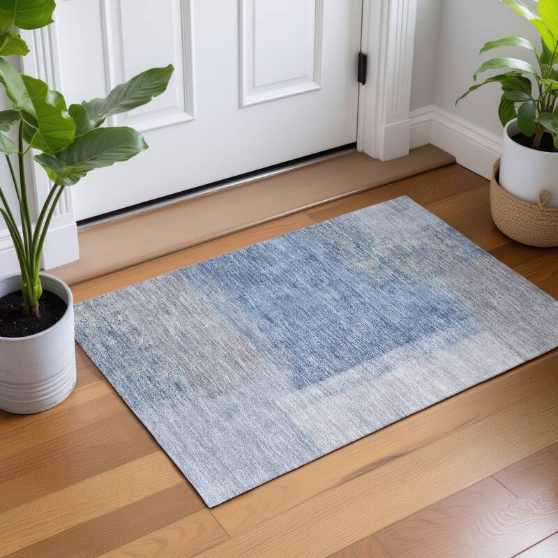 Machine Washable Indoor/ Outdoor Solid Contemporary Chantille Rug