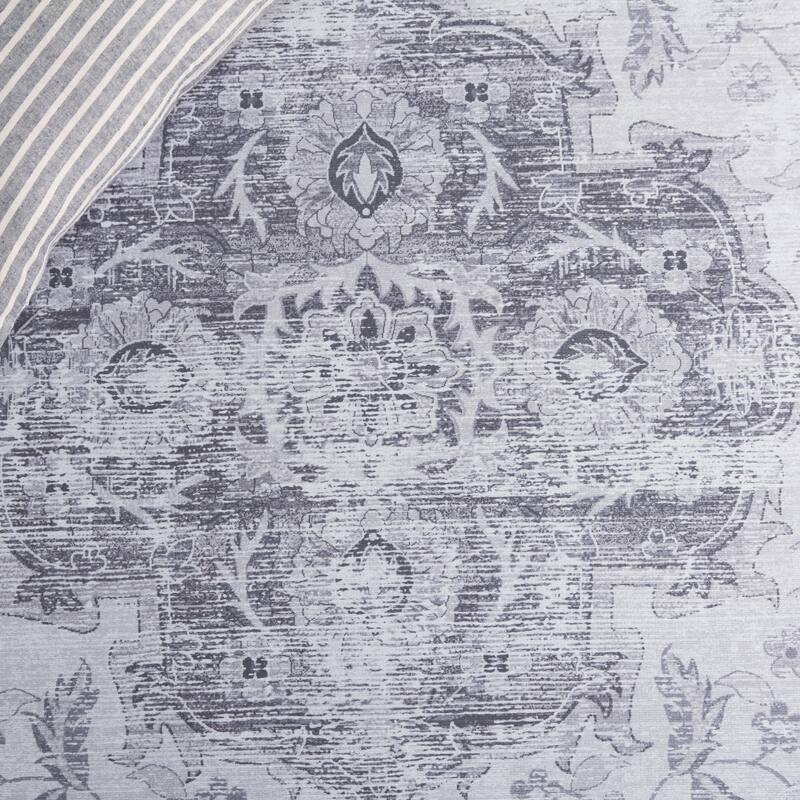 SAFAVIEH Tucson Machine Washable Slip Resistant Harmanda Oriental Medallion