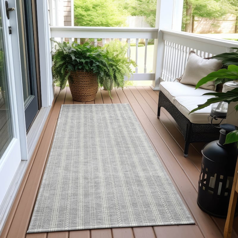 Machine Washable Indoor/ Outdoor Chantille Stripe Twist Rug - Silver - 2'3" x 7'6"