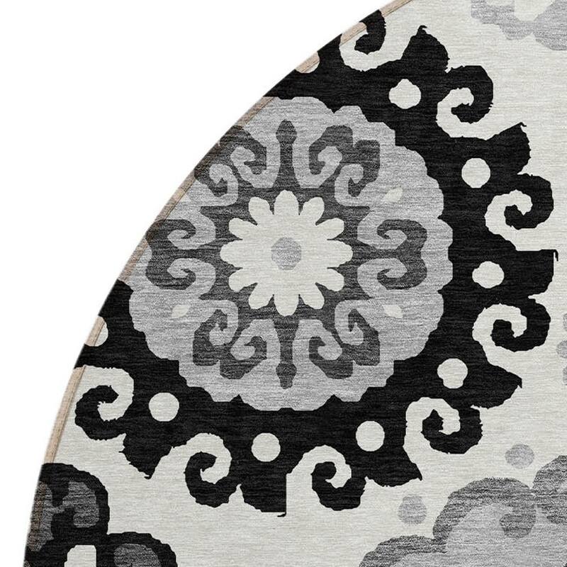 HomeRoots Floral Medallion Transitional Rectangle Outdoor Rug