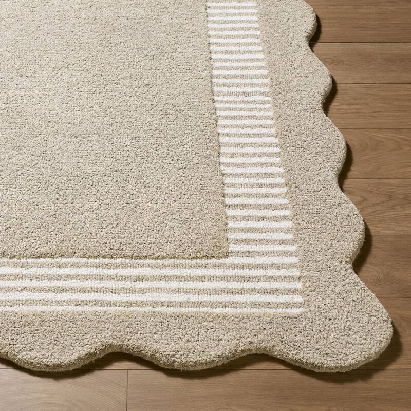 Livabliss Scalloped Modern & Contemporary Area Rug