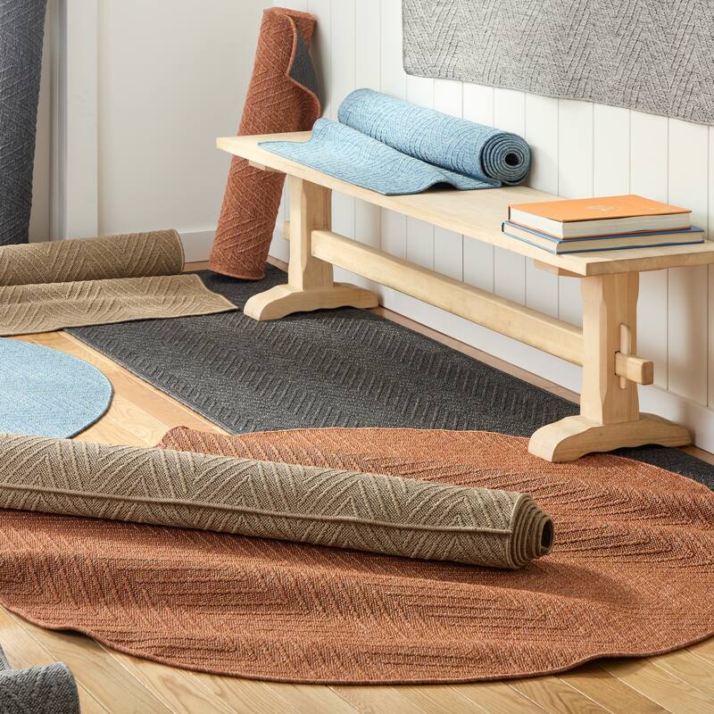 TOWN & COUNTRY BASICS Pax Herringbone Textured Solid Everwash® Washable Area Rug Black