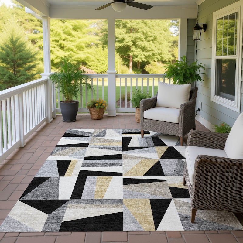 Machine Washable Indoor/ Outdoor Contemporry Mosaic Chantille Rug