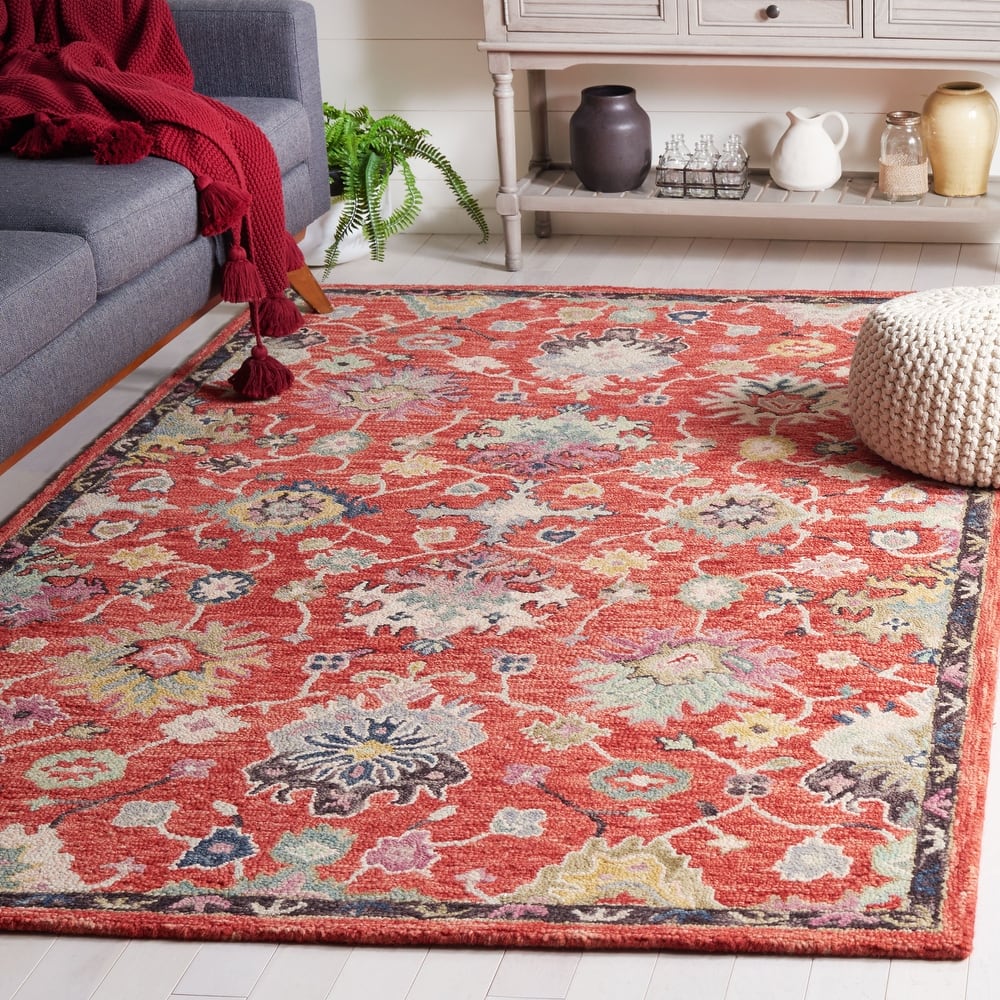 SAFAVIEH Handmade Blossom Iseabail Floral Wool Rug