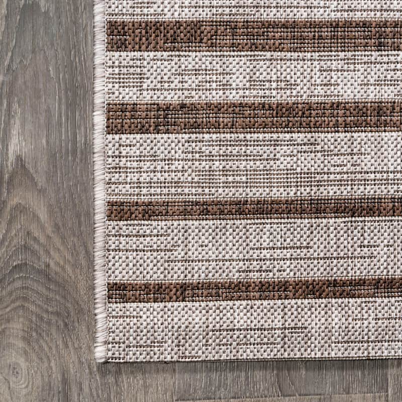 JONATHAN Y Grid Modern Offset Stripe Indoor/Outdoor Area Rug