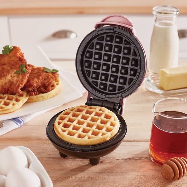 Dash 4 In. Pink Mini Waffle Maker - 1 Each - Bed Bath & Beyond