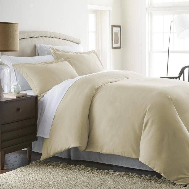 Becky Cameron Hotel Quality 3-Piece Oversized Duvet Cover Set - Cream - Full - Queen