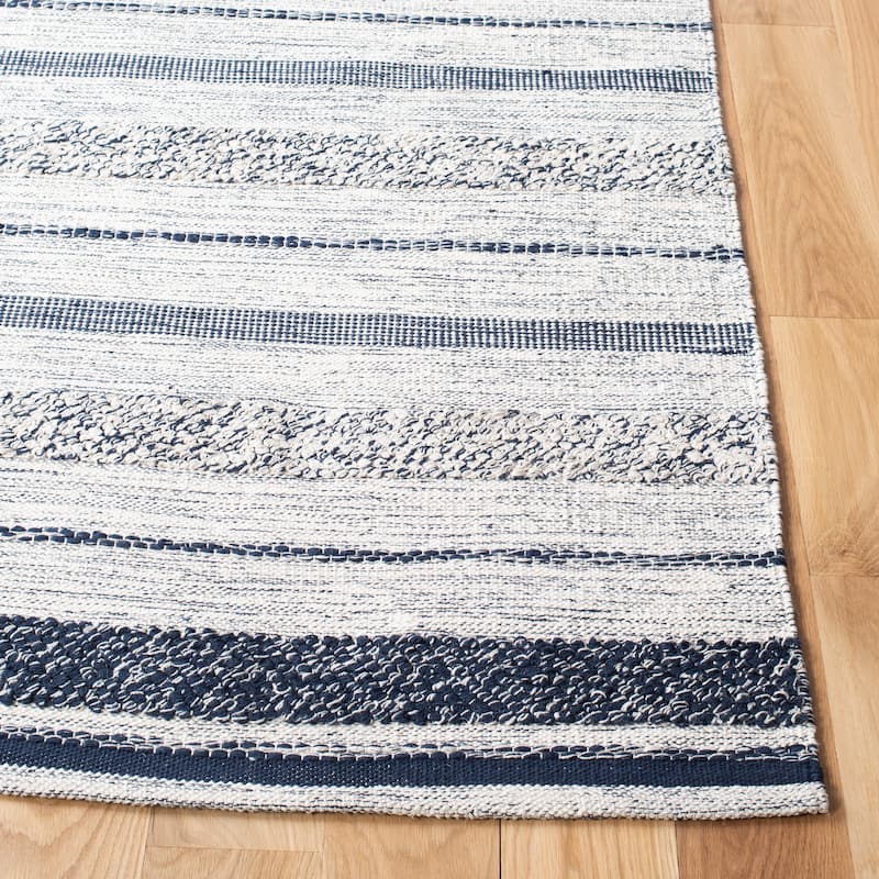 SAFAVIEH Handmade Striped Kilim Brianna Modern Cotton Rug