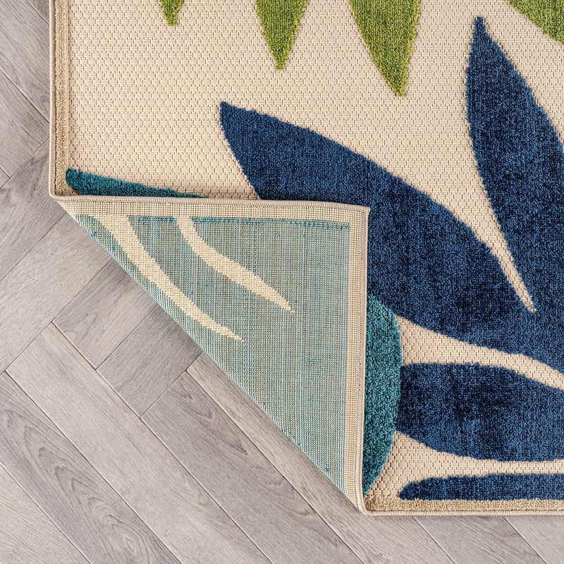 World Rug Gallery Indoor/Outdoor High-Low Textured Area Rug, Palm Easy-Clean Patio Rug