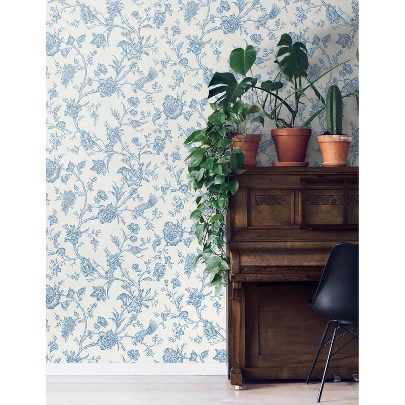 NextWall Jasmine Chinoiserie Peel and Stick Wallpaper