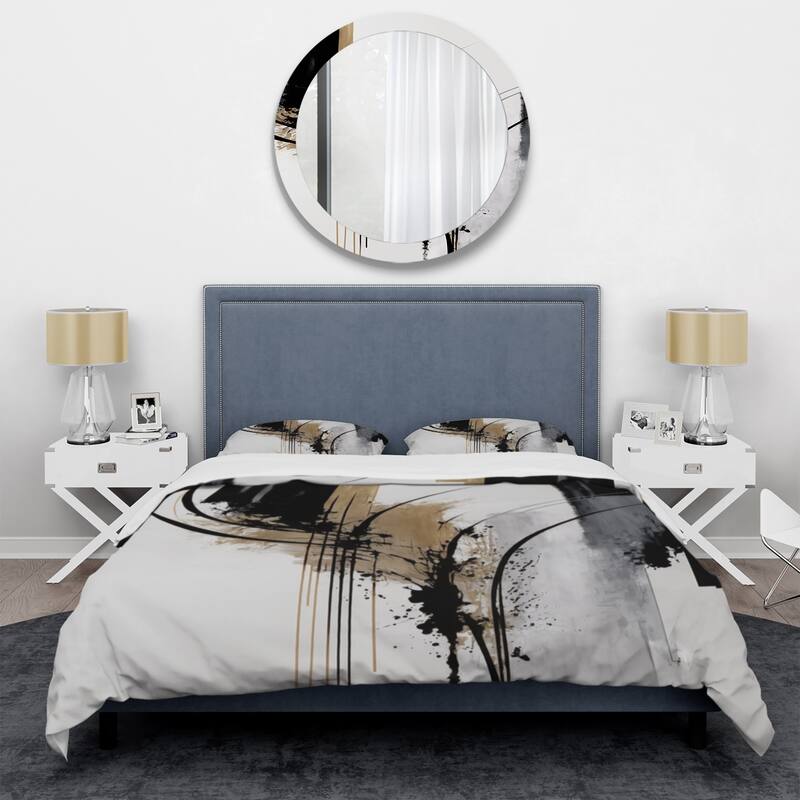 Designart "Black, White And Gold Expression II" Black Modern - Bedding Cover Set With Shams