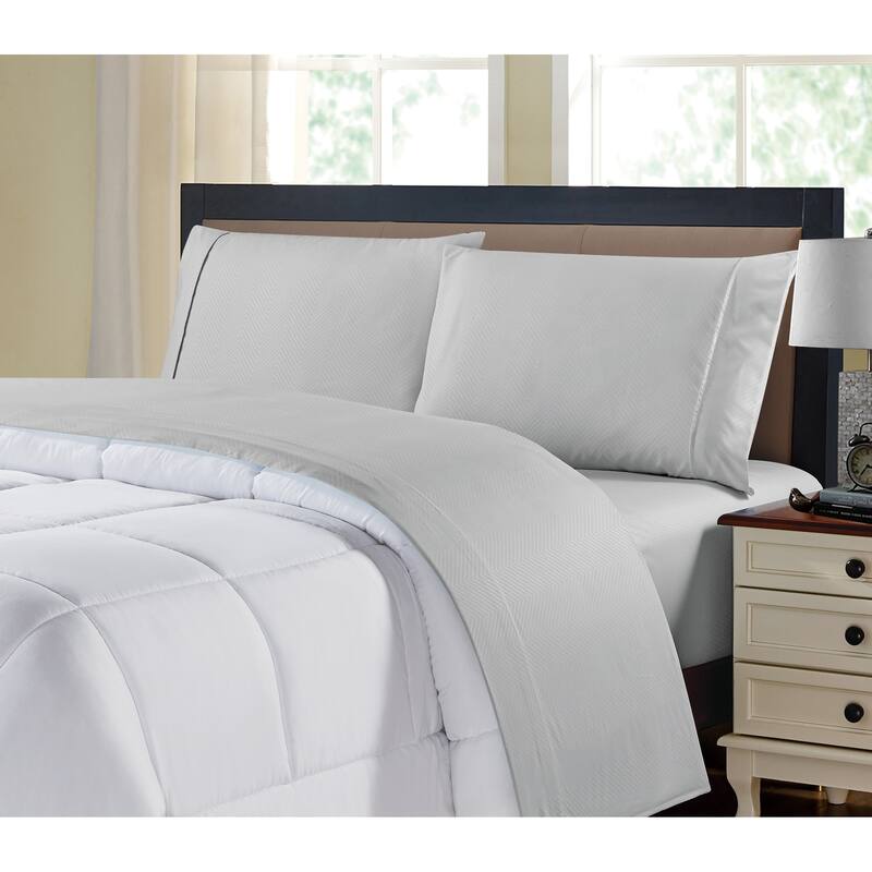 Kathy Ireland Chevron Embossed Microfiber 4 Piece Sheet Set - King - Silver