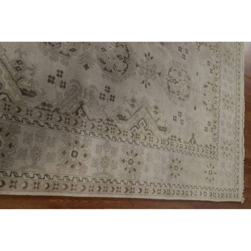 Beige Oushak Area Rug Hand-Knotted Wool Carpet - 7'10"x 9'7"
