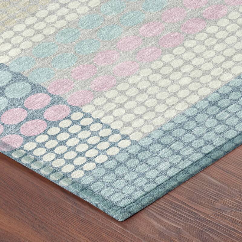 Machine Washable Indoor/ Outdoor Casual Dotty Chantille Rug