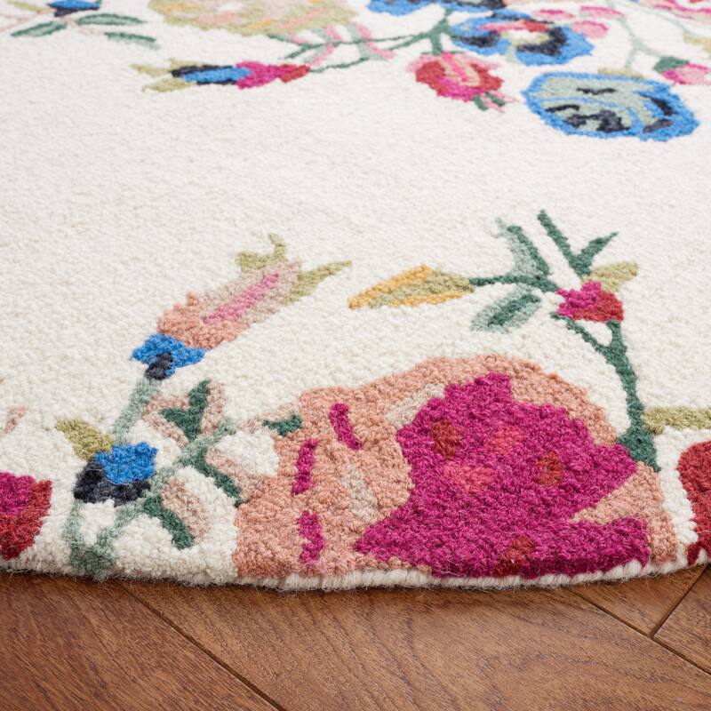 SAFAVIEH Handmade Blossom Miral Country Floral Wool Rug