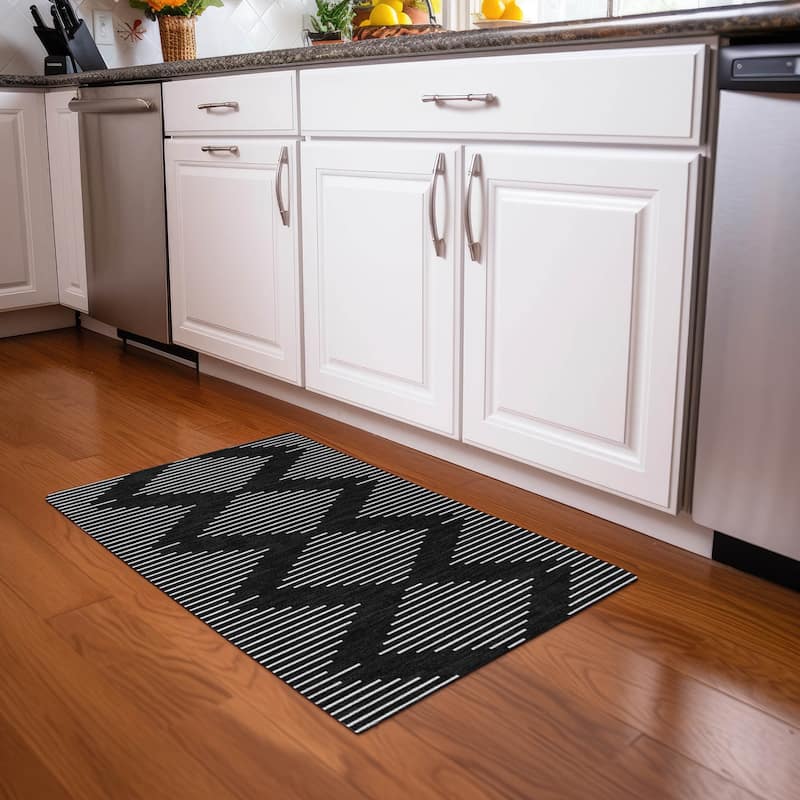 Machine Washable Indoor/ Outdoor Modern Stripe Chantille Rug