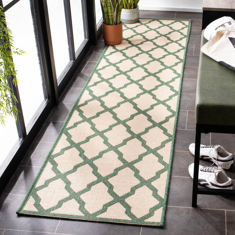 SAFAVIEH Linden Shirleyann Trellis Indoor/ Outdoor Patio Backyard Rug - 2'2" x 8' Runner - Cream/Green