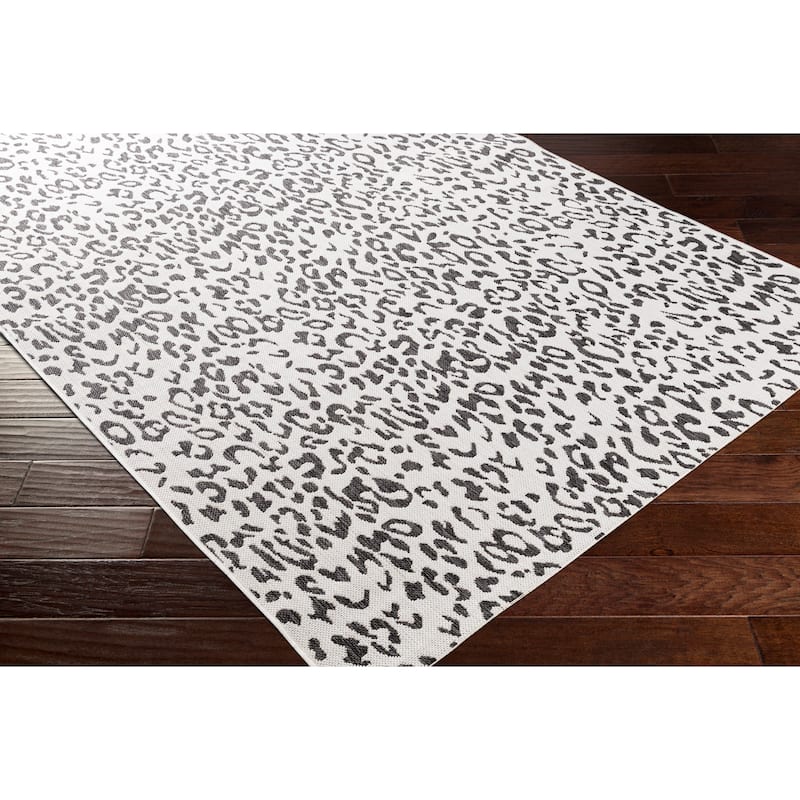 Livabliss Rowdie Indoor/ Outdoor Leopard Print Area Rug