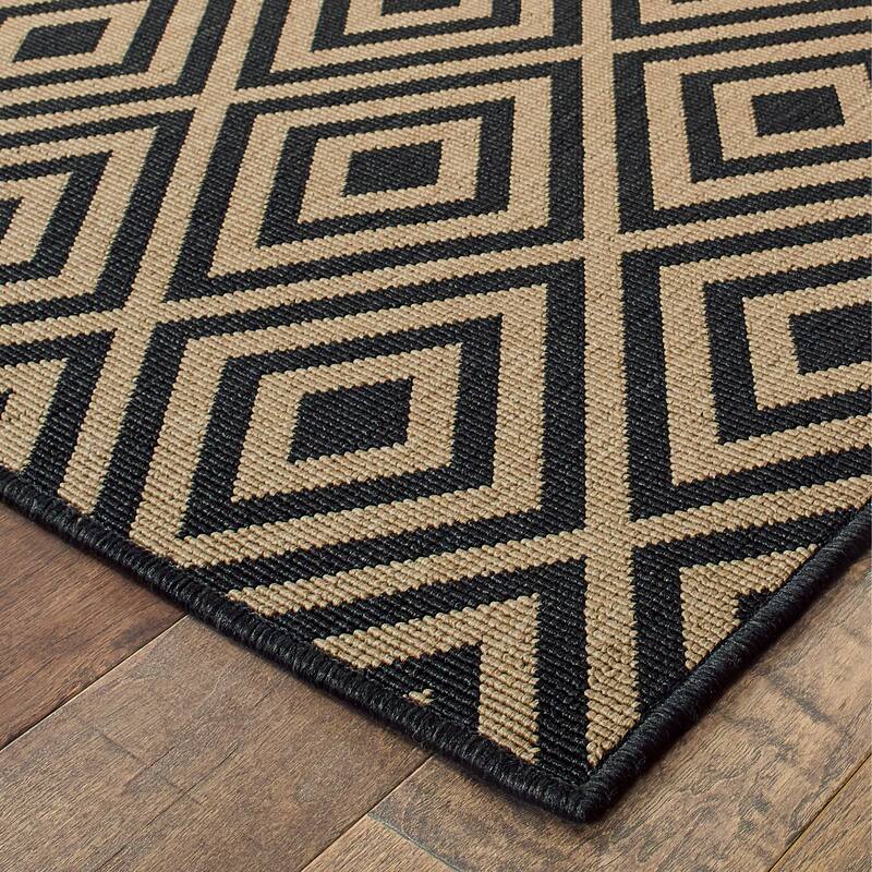Style Haven Marianna Geometric Diamond Indoor Outdoor Rug