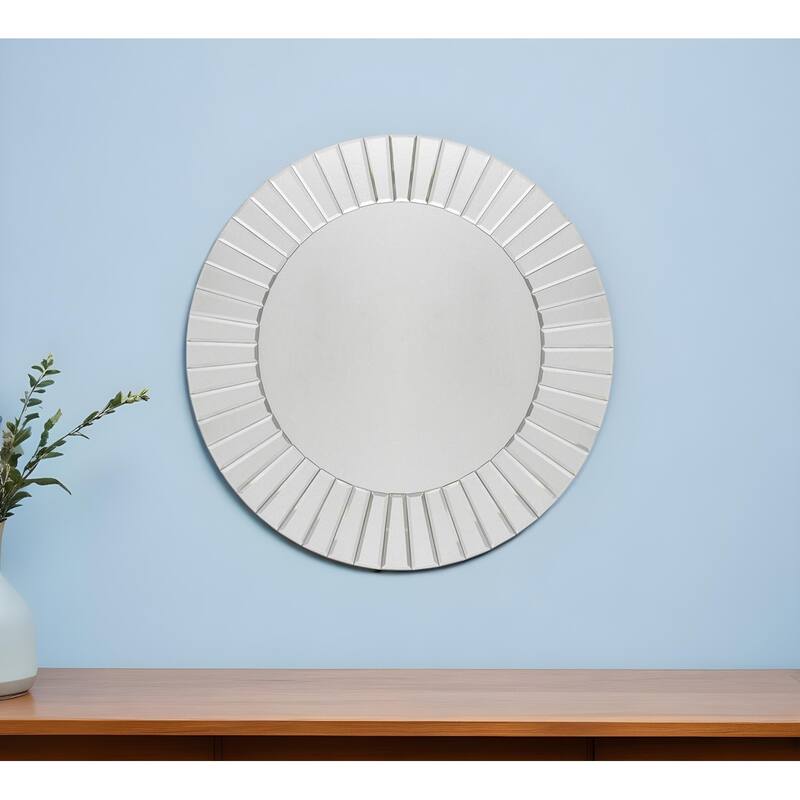 HomeRoots 24" Clear Round Beveled Glass Framed Accent Mirror - 23.6' X '23.6' X '0.8 - Clear - 23.6' X '23.6' X '0.8