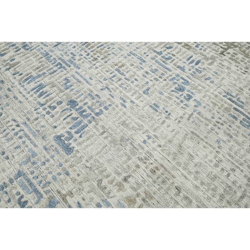 Hand Knotted Gray Tibetan Wool/Bamboo Silk Modern Oriental Area Rug