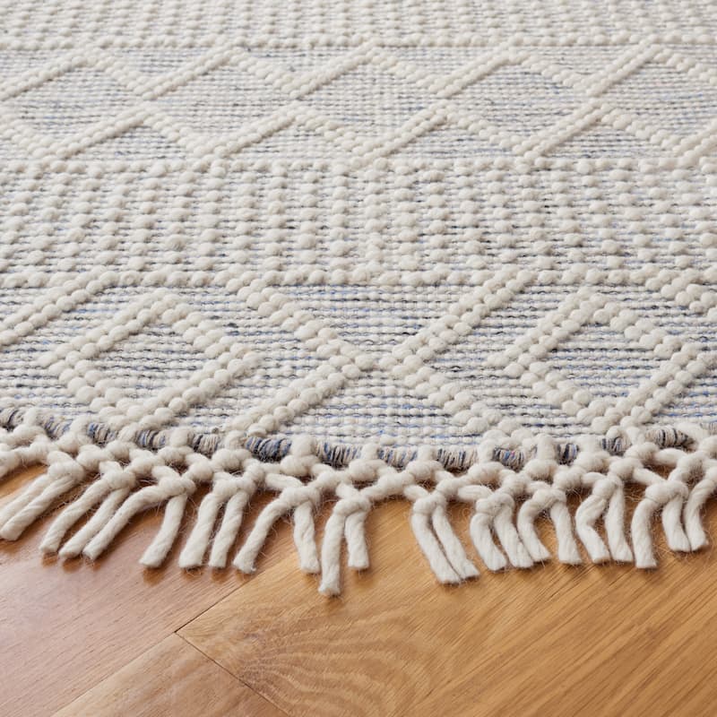SAFAVIEH Handmade Vermont Corrina Boho Wool Fringe Rug