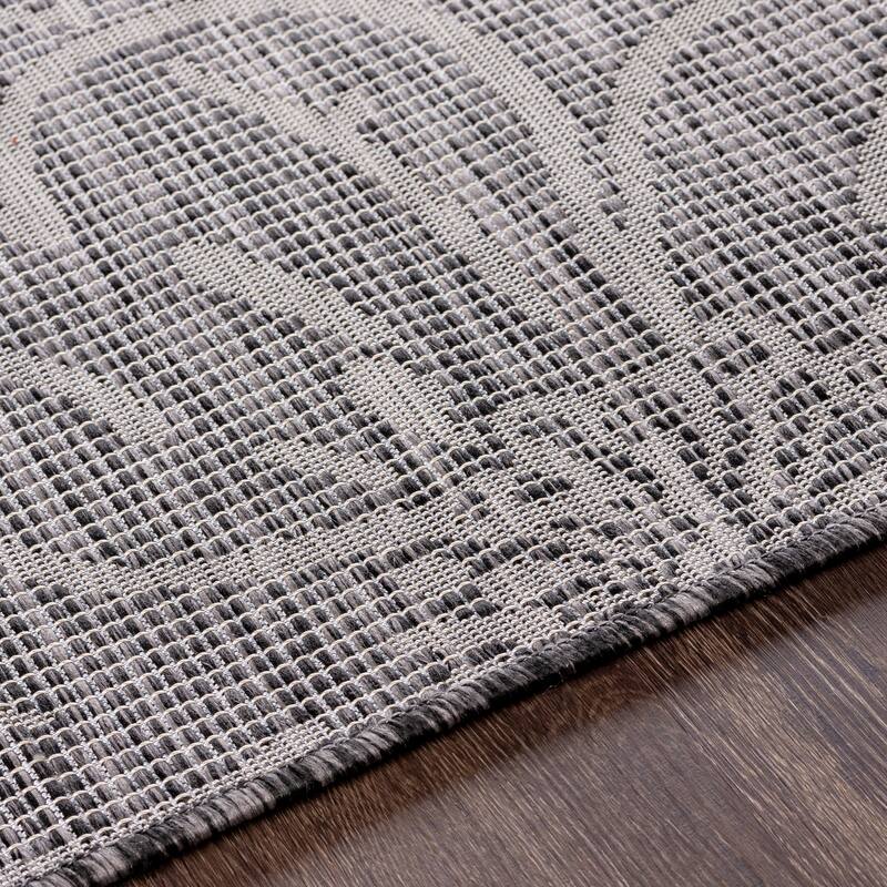 Artistic Weavers Hadley Indoor / Outdoor Floral Area Rug