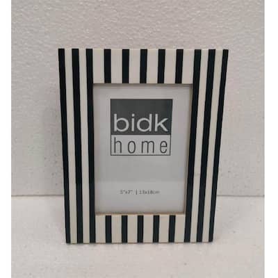 Striped Picture Frame - for 5" x 7" Photo - Black and White - 5-inchx7-inch