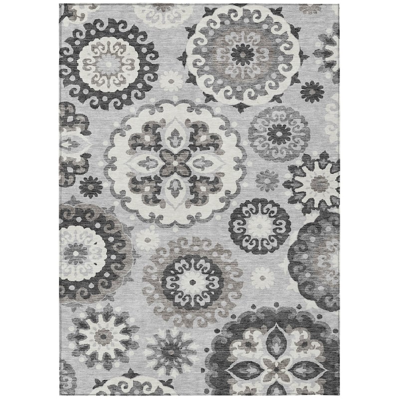 Machine Washable Indoor/ Outdoor Chantille Casual Medallion Rug