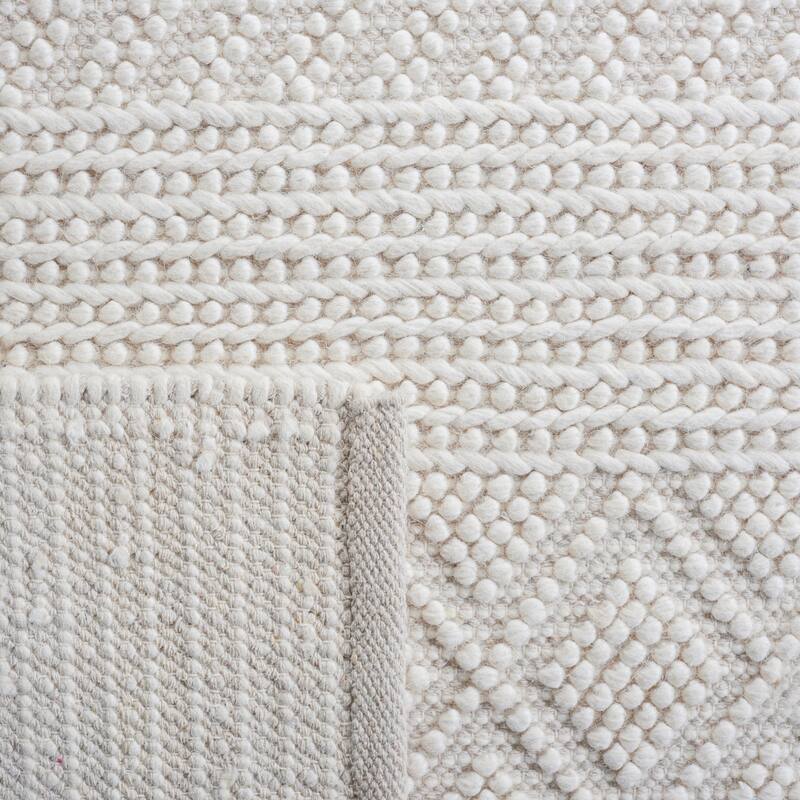 SAFAVIEH Handmade Natura Ollie Wool Rug