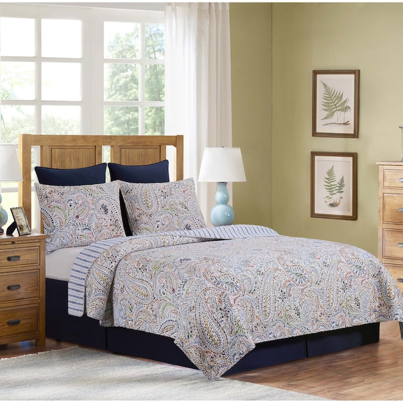 Payton Paisley Quilt Set Bedding Collection