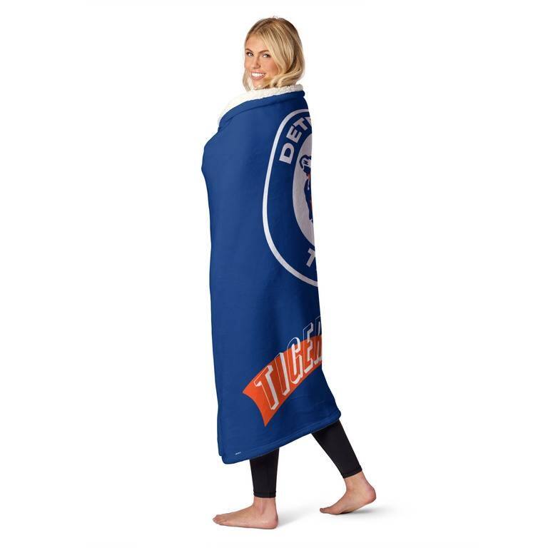 MLB CC Throwback Silk Touch Sherpa Throw Blanket