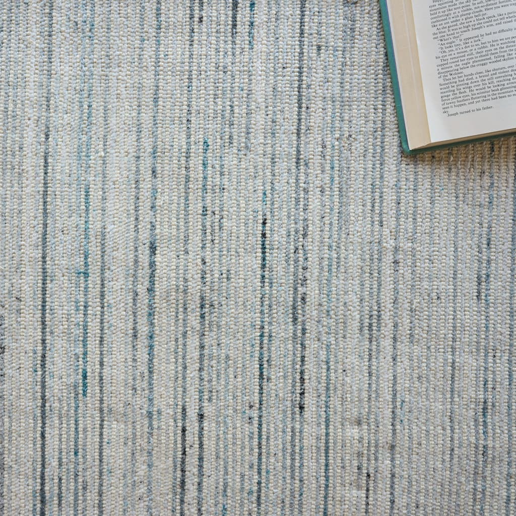 EXQUISITE RUGS Carmen Hand-loomed PET yarn Blue/Ivory Area Rug.