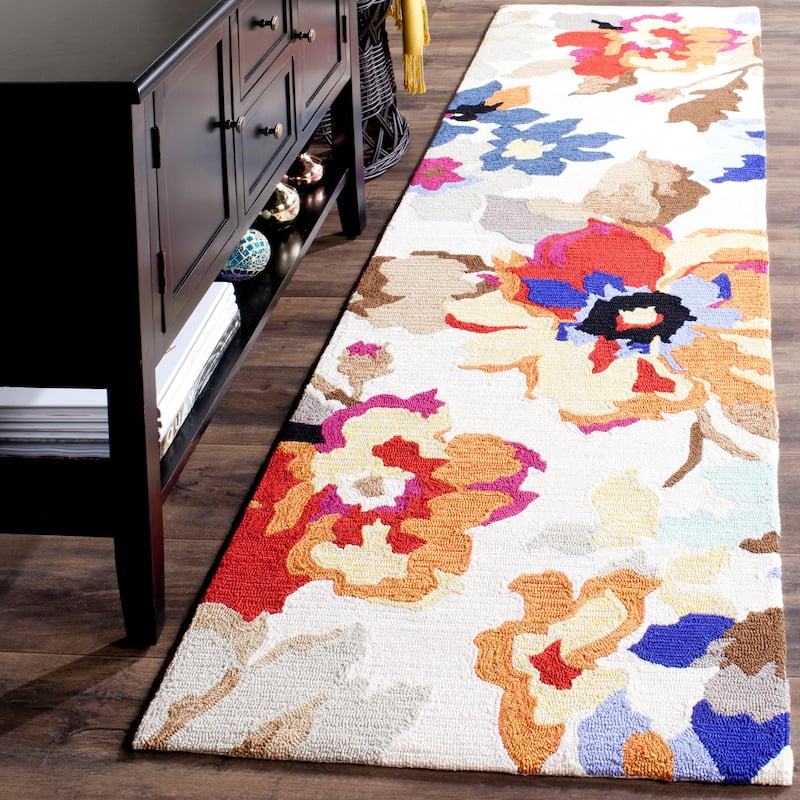 SAFAVIEH Handmade Four Seasons Laurenza Floral Rug