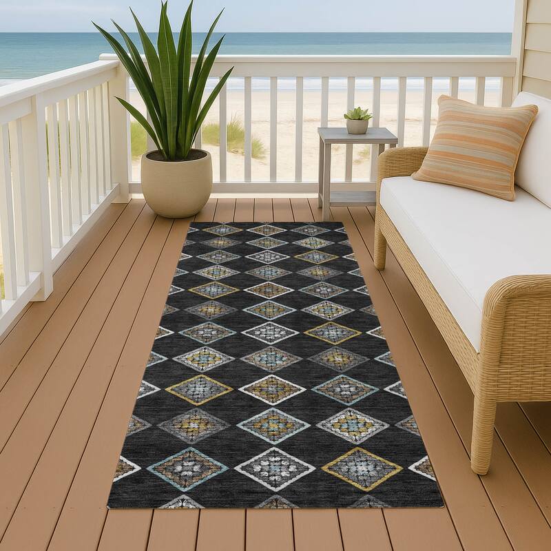 Machine Washable Indoor/ Outdoor Global Flagler Chantille Rug - Black - 2'3" x 7'6"