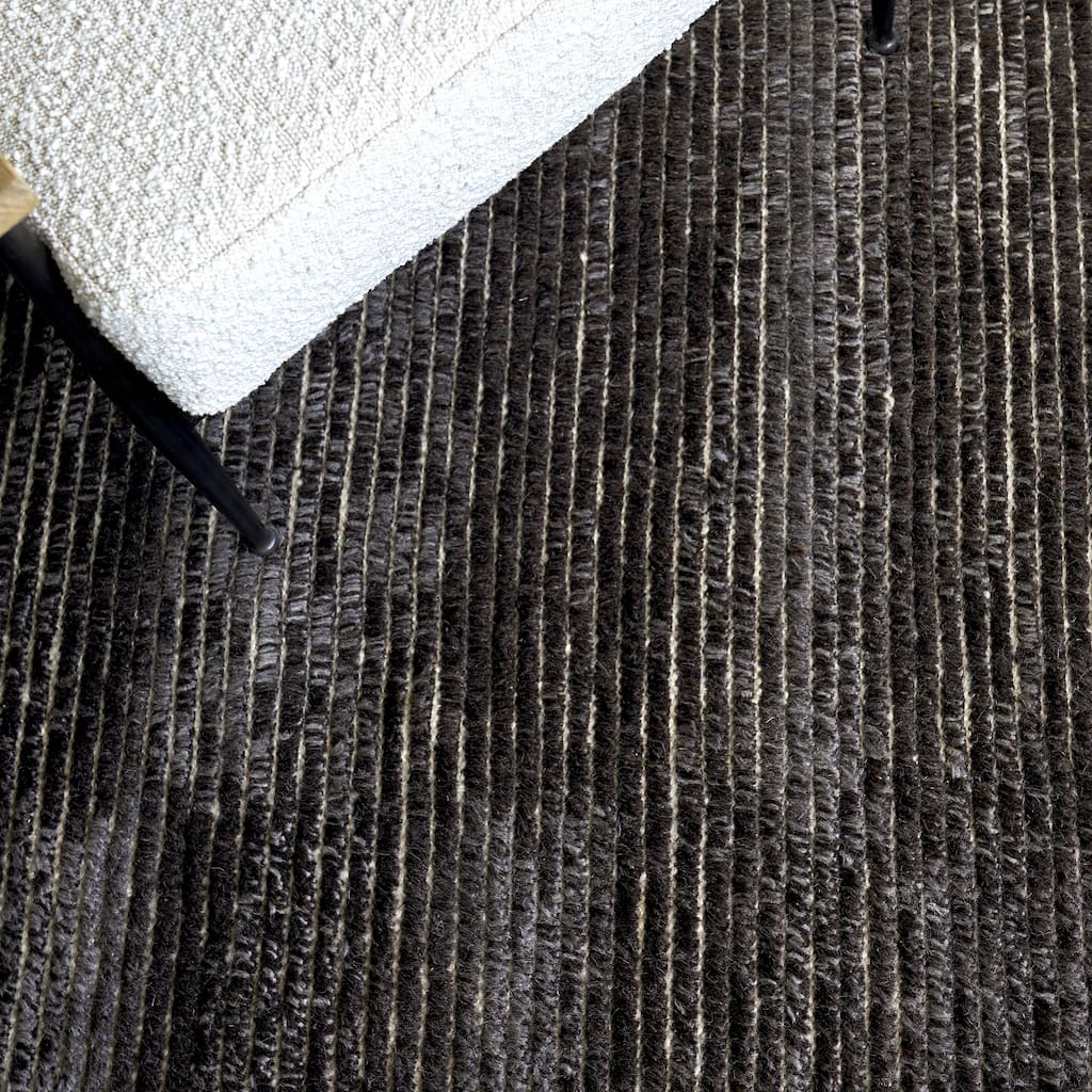 EXQUISITE RUGS Kaza Hand-knotted New Zealand Wool Charcoal/Brown Area Rug.