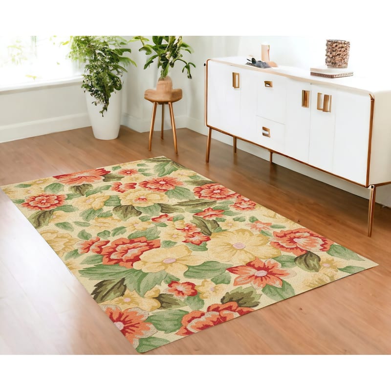 Geki Floral Traditional Stain Resistant Area Rug By HomeRoots - 66' X '42' X '0.5 - 66' X '42' X '0.5 - Cream - Rectangle