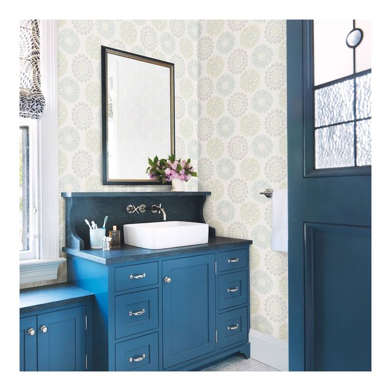 Chesapeake Sunkissed Light Green Floral Wallpaper - 20.5 x 396 x 0.025