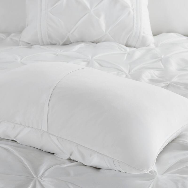GDF Studio - Laurel 7-Piece Tufted Comforter Set with Decorative Pillows