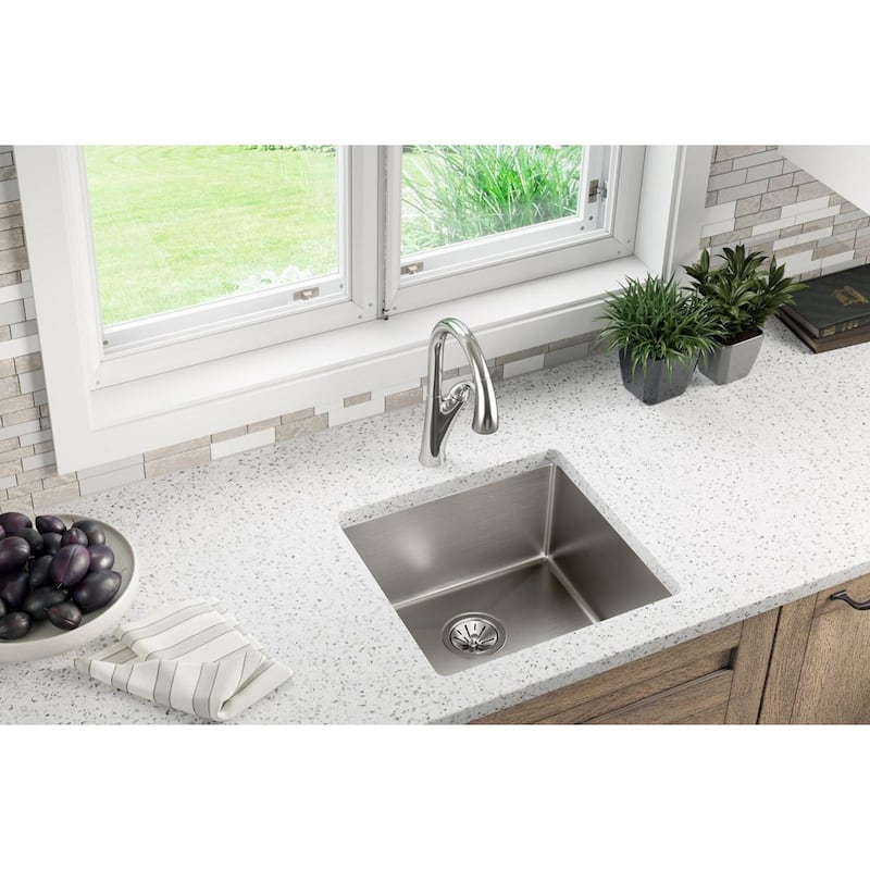 Elkay Crosstown Stainless Steel 18-1/2" x 18-1/2" x 9", Single Bowl Undermount Sink