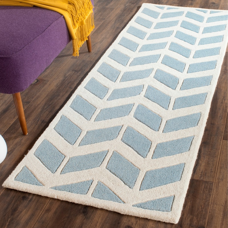 SAFAVIEH Handmade Chatham Aloyse Modern Wool Rug - 2'3" x 7' Runner - Blue/Ivory