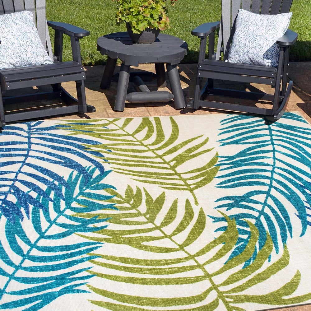 Floral Leaves Flatweave Indoor/Outdoor Area Rug