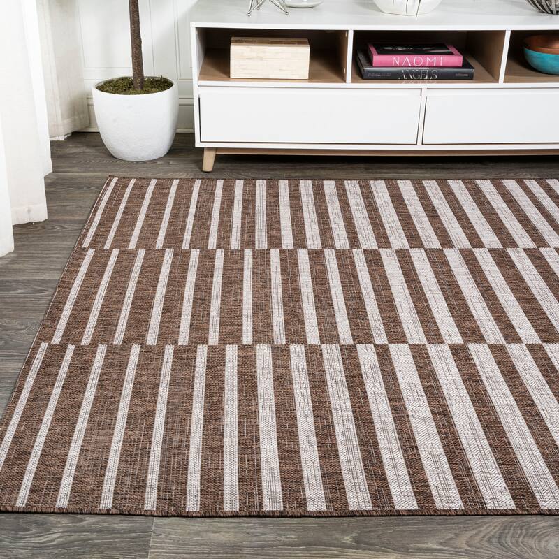 JONATHAN Y Grid Modern Offset Stripe Indoor/Outdoor Area Rug