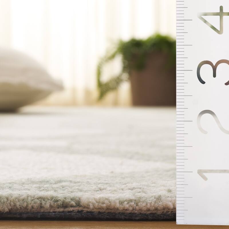 SAFAVIEH Handmade Pine Lula Modern Wool Rug