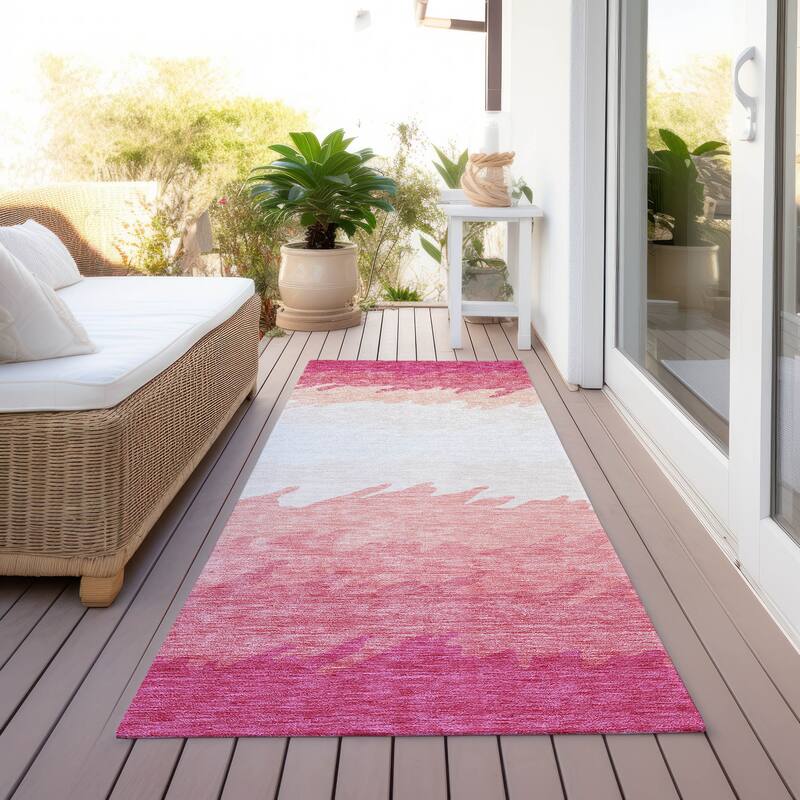 Machine Washable Indoor/ Outdoor Chantille Abstract Ombre Rug - Blush - 2'3" x 7'6"