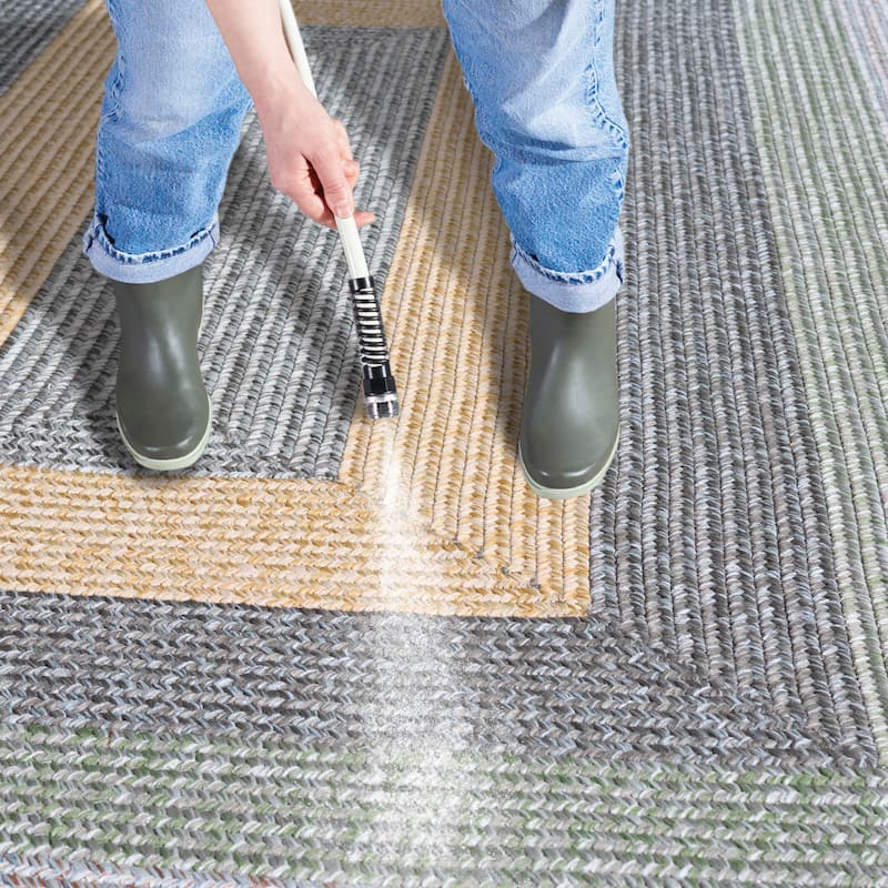 SAFAVIEH Handmade Braided Ecenur Indoor/Outdoor Machine Washable Rug