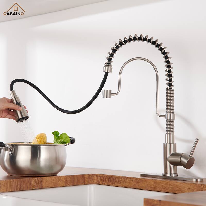 Single Handle Pull Down Sprayer Kitchen Faucet