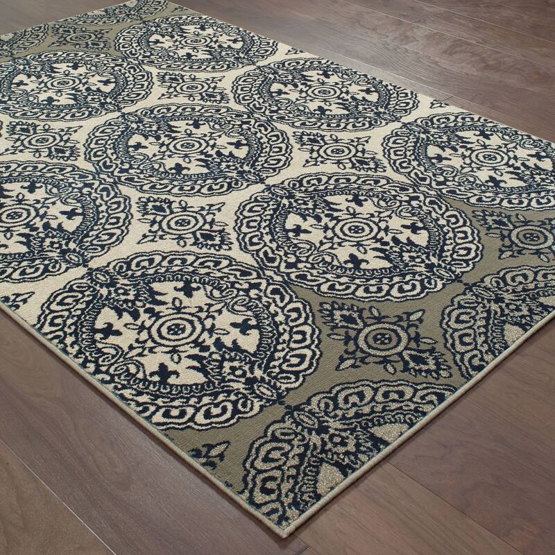 Vista Home Liliana Oriental Medallion Area Rug