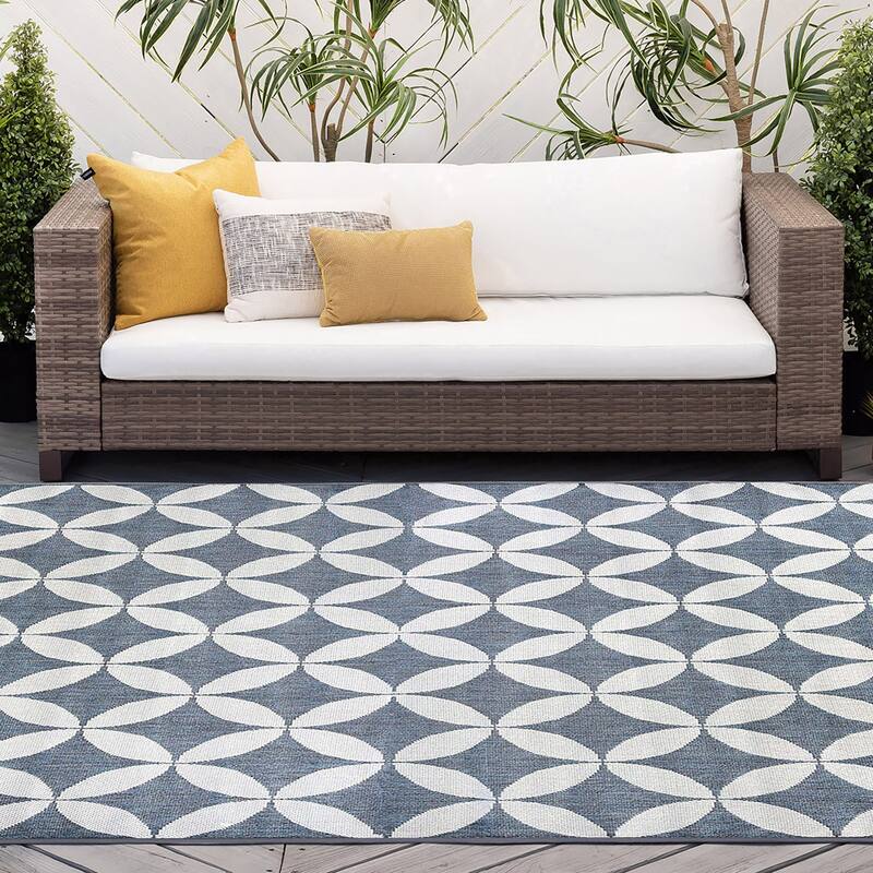 Vision Modern & Contemporary Geometric Indoor/Outdoor Area Rug