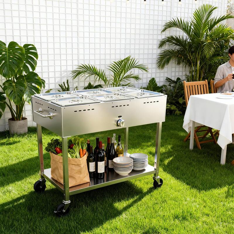 Outdoor Mobility This propane food warmer hasfour3"lockable wheels for easy movement&stability plus a metal push handle.
